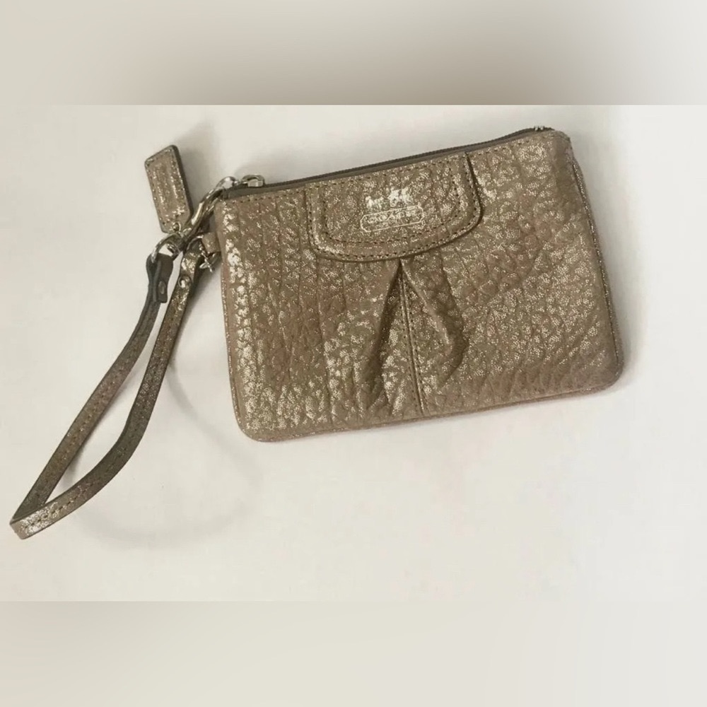 RARE Coach Madison Embossed Gunmetal Metallic Leather Wristlet Shimmer Top Zip - Picture 3 of 8